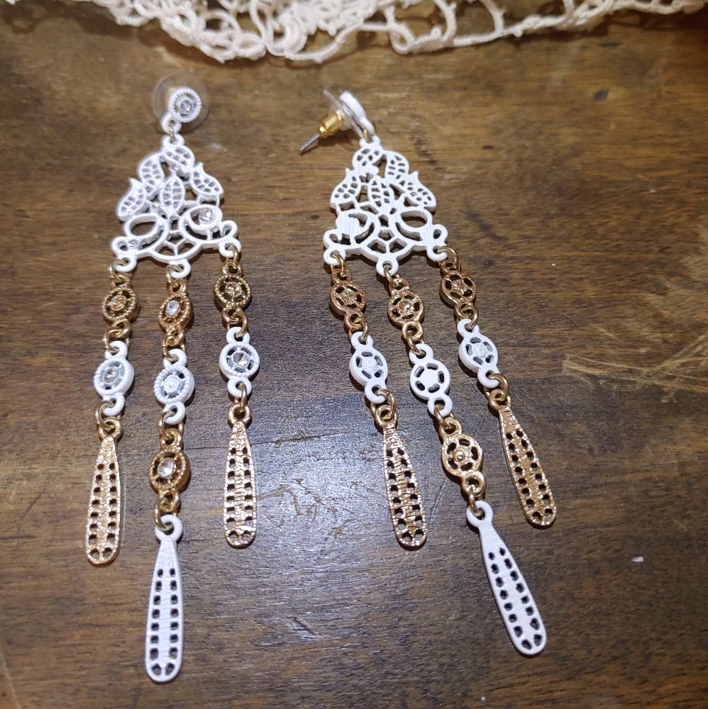 Earrings - Picture 4 of 4